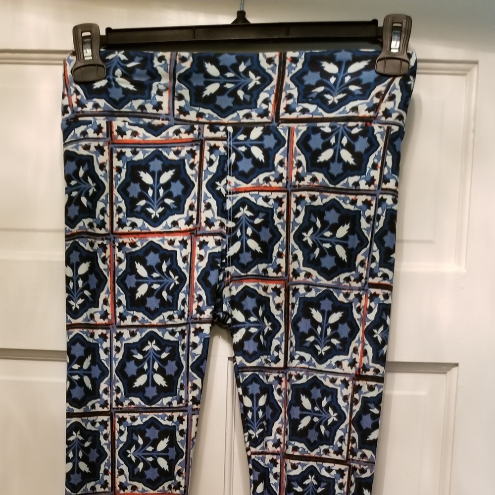 LulaRoe legging OS size 2-10